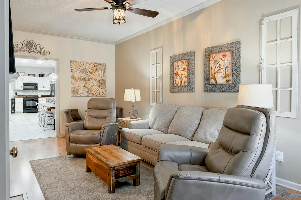 427 Bromwich Street Sw, Decatur, AL 35603 - Image #1