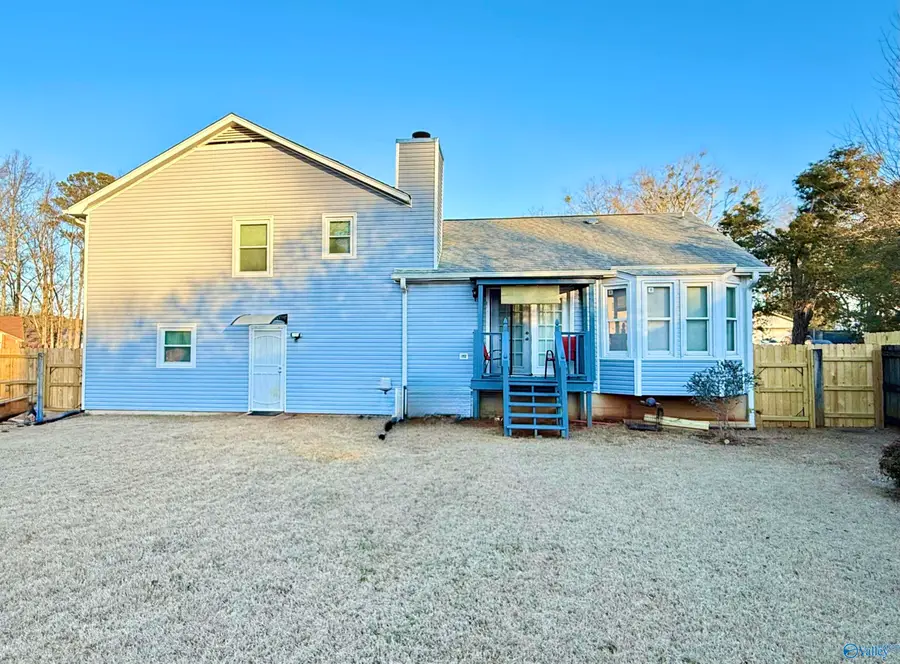 1054 Sandy Springs Road Nw, Huntsville, AL 35806 - Image #2