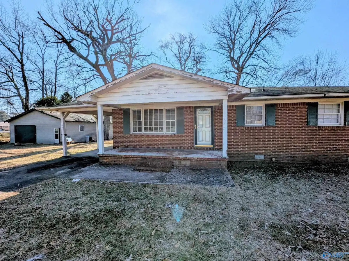 300 Longhorn Pass Nw, Hartselle, AL 35640 - Image #1