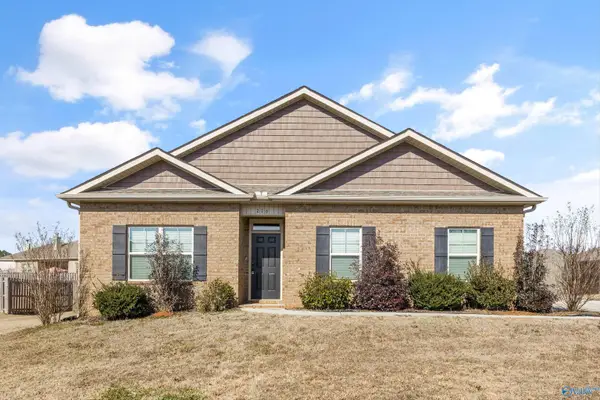 276 Dinner Tree Square, Huntsville, AL 35811