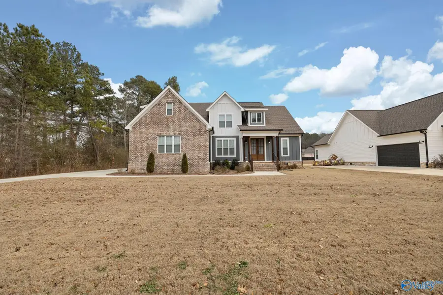 5107 Spring Creek Drive, Guntersville, AL 35976 - Image #3