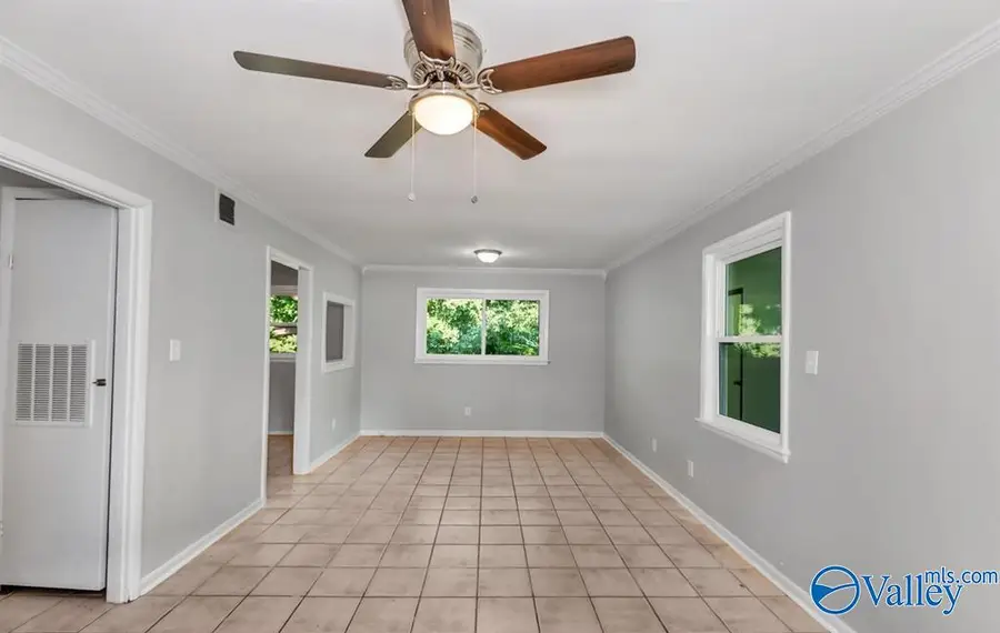 2200 Norwood Drive Nw, Huntsville, AL 35810 - #2