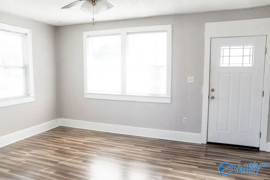 805 Main Street East, Hartselle, AL 35640 - #2