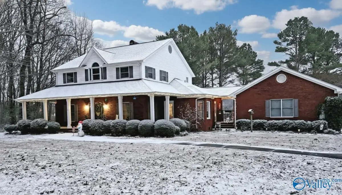 124 Fairington Road Nw, Huntsville, AL 35806 - Image #1