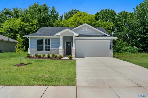 131 Plum Tree Lane, Hazel Green, AL 35750