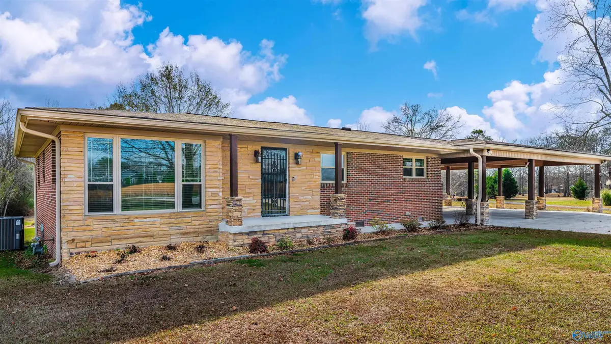 498 Rainbow Avenue Nw, Rainsville, AL 35986 - #1