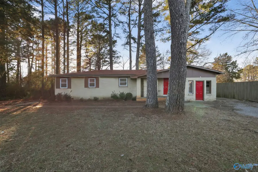 1711 Brandon Town Road Nw, Huntsville, AL 35816 - #2