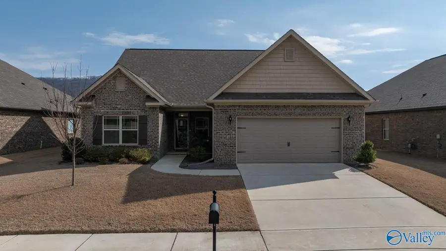 16323 Trestle Street, Huntsville, AL 35803 - #2