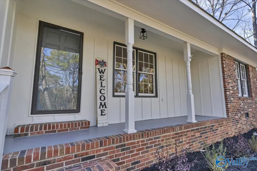 1011 SW Vestavia Drive, Decatur, AL 35603 - #2