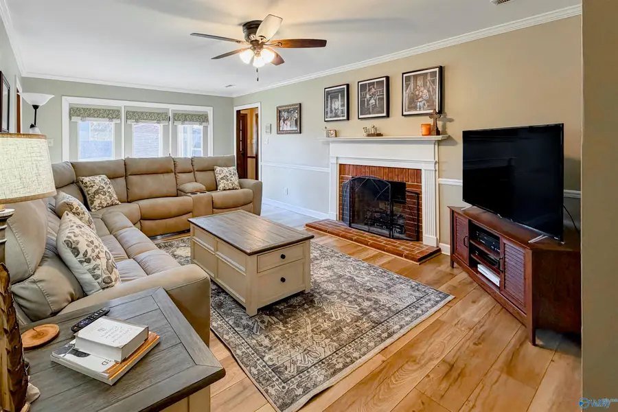 2219 Carleton Drive Sw, Decatur, AL 35603 - #3