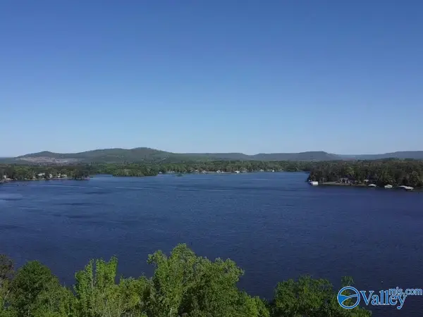 106 Monte Sano Drive, Scottsboro, AL 35769