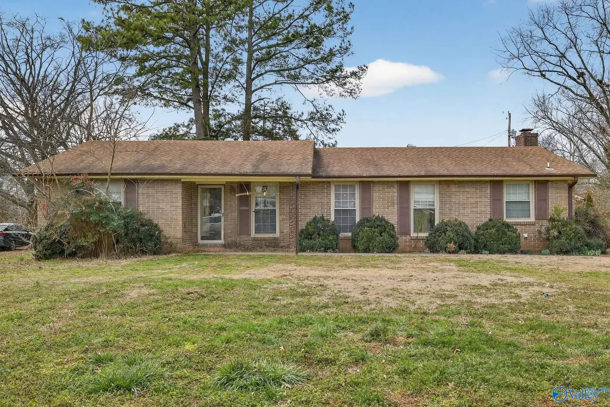 6206 NW Stratford Court, Huntsville, AL 35806 - #1