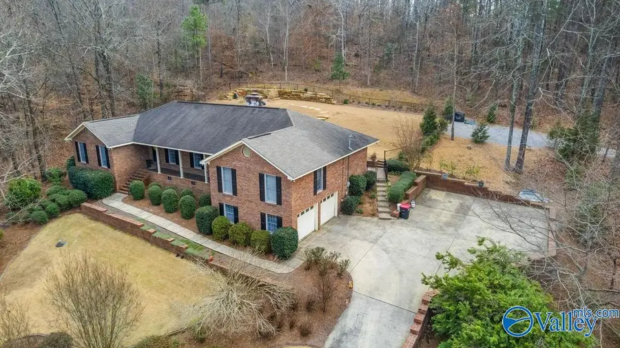 112 Ridgecrest Road, Gadsden, AL 35901 - #3