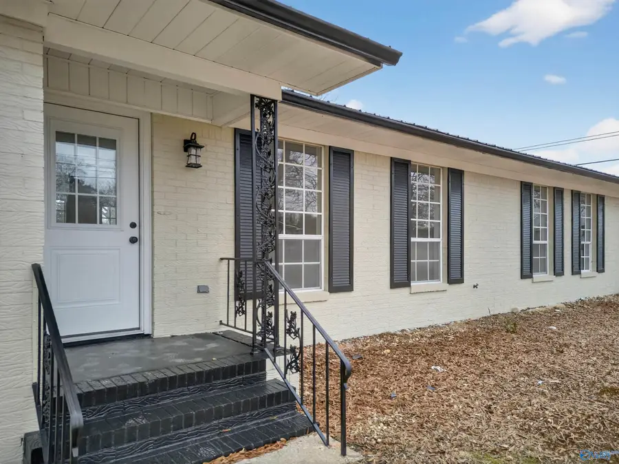 2610 Barnes Drive, Gadsden, AL 35903 - Image #2