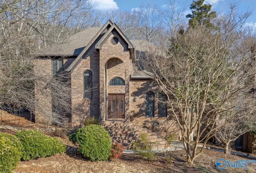 2703 Chandler Circle, Huntsville, AL 35801 - #2