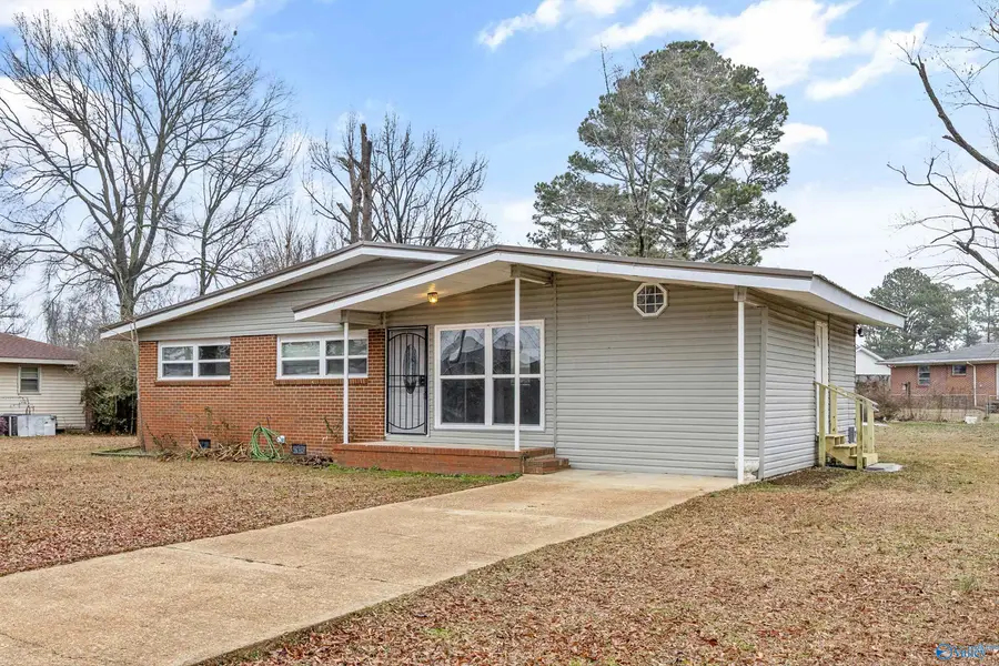 1710 Buena Vista Circle Se, Decatur, AL 35601 - #2