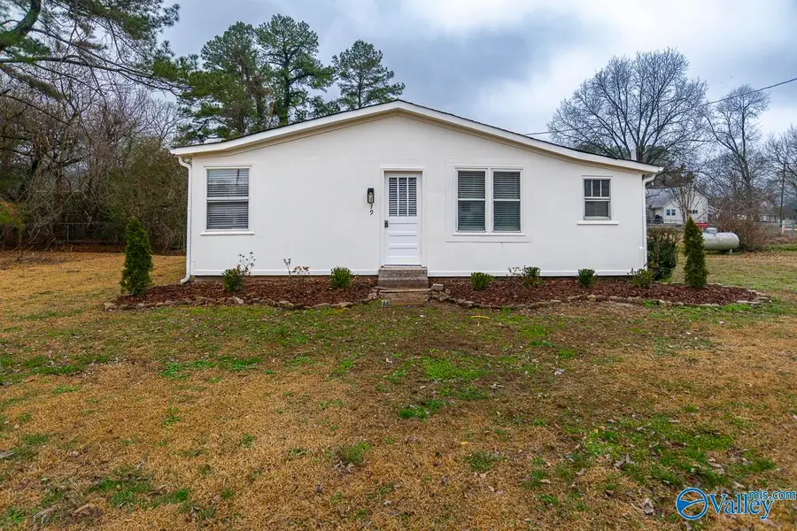 139 2nd Street, Gurley, AL 35748 - #2