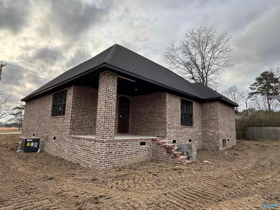 1322 South Broad Street, Albertville, AL 35950 - #3