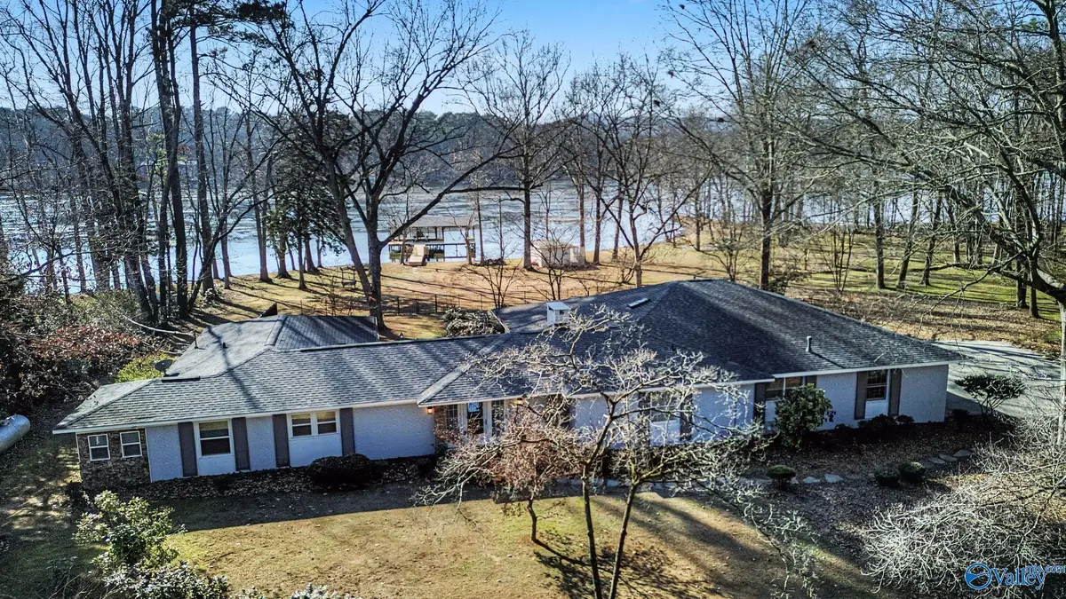 1702 Roseberry Drive, Scottsboro, AL 35769 - #1