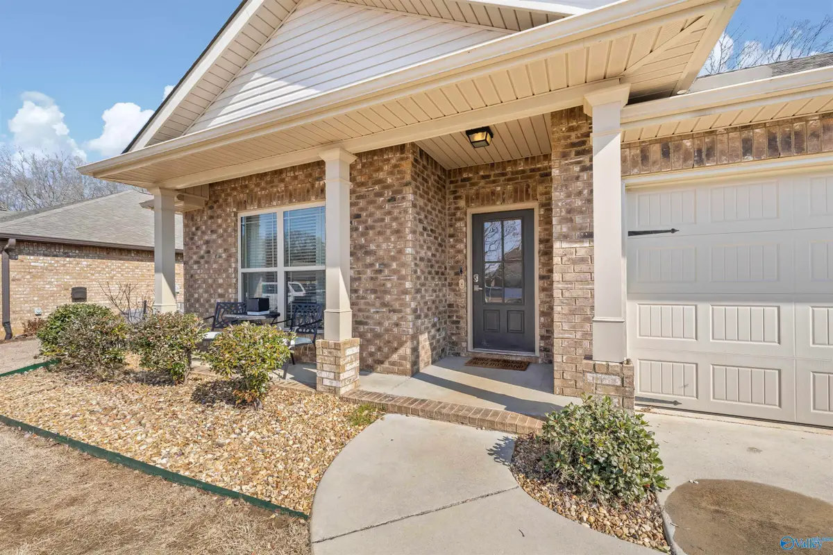 361 Willow Bank Circle, Decatur, AL 35603 - #1