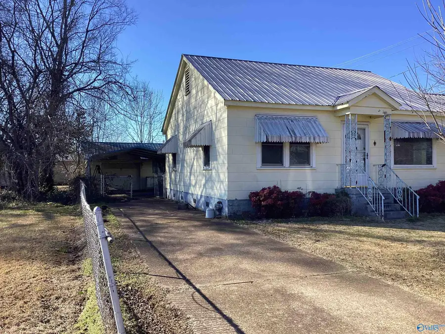 302 N North 25th Street, Gadsden, AL 35904 - #2