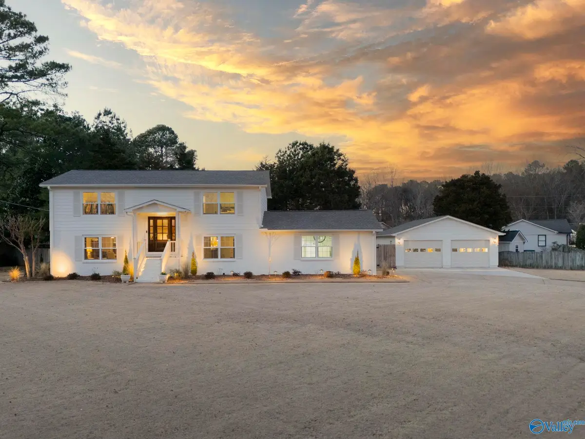 7224 Statton Drive Se, Huntsville, AL 35802 - Image #1