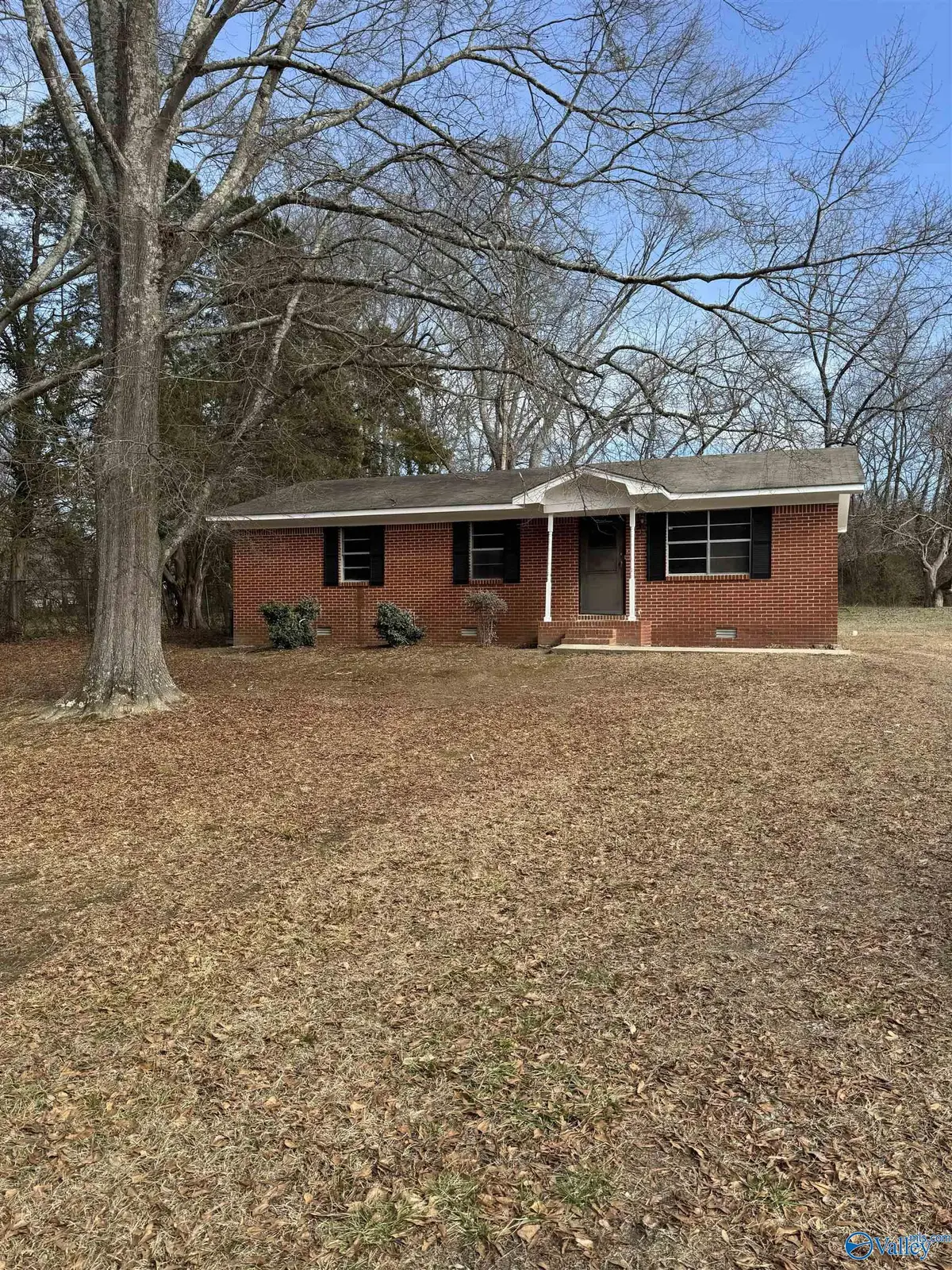 606 Morrow Street Ne, Hartselle, AL 35640 - Image #1