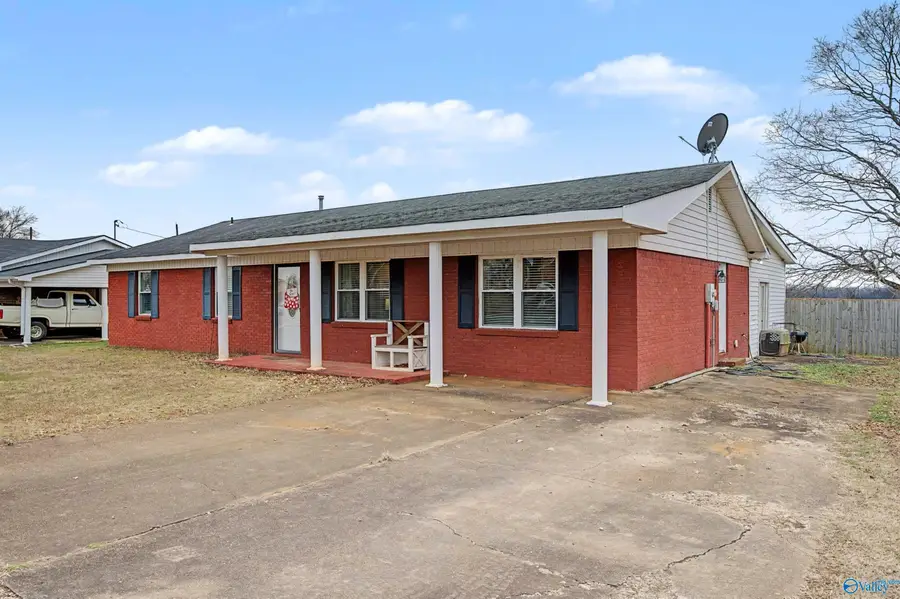 89 Tana Avenue, Courtland, AL 35618 - #3