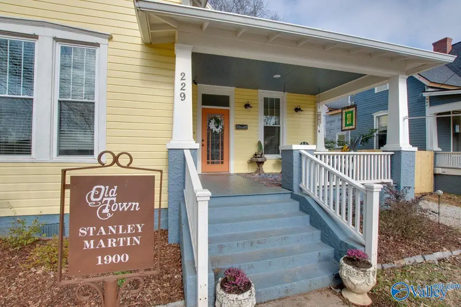 229 Walker Avenue Ne, Huntsville, AL 35801 - Image #2