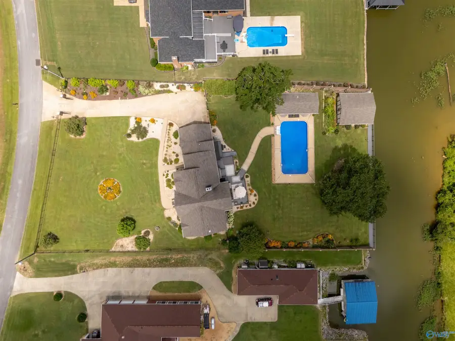 383 Meadow Wood Road, Gadsden, AL 35901 - #2