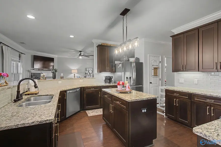 7405 Cobblefield Drive Se, Owens Cross Roads, AL 35763 - #3