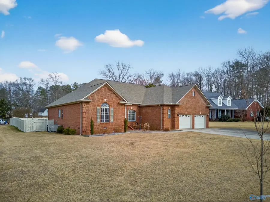 1325 Ponderosa Avenue, Albertville, AL 35950 - #2