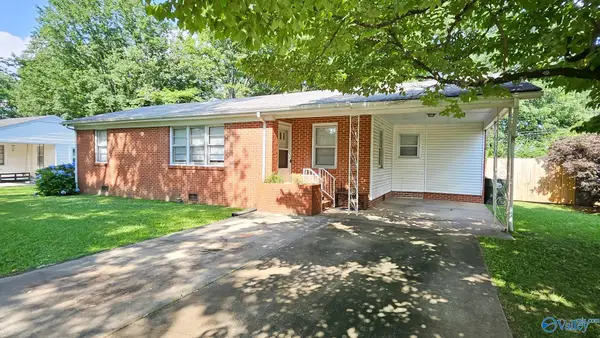 325 Crestview Street, Athens, AL 35611