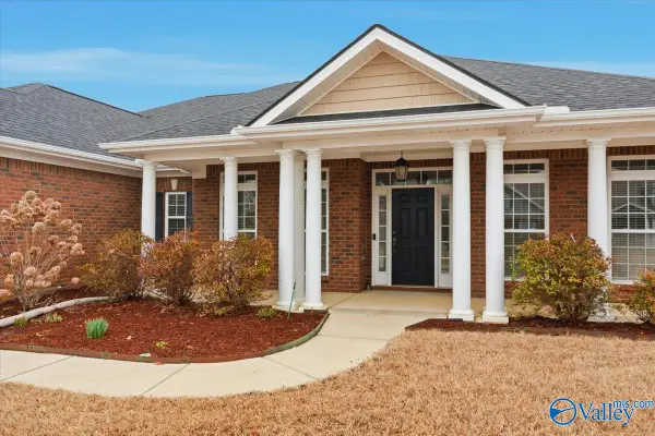 2238 Towne Park Drive Sw, Huntsville, AL 35803