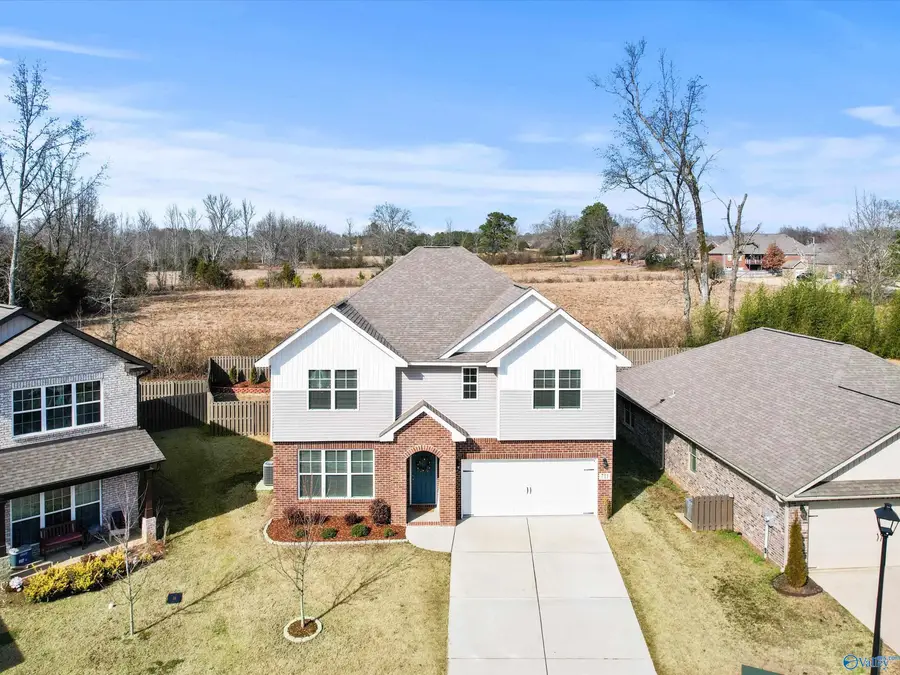 711 Magnolia Place Lane Sw, Hartselle, AL 35640 - #3