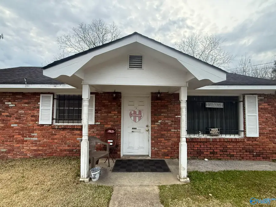 1601 Forrest Avenue, Gadsden, AL 35904 - #2