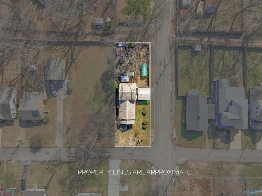 3015 6th Avenue Sw, Huntsville, AL 35805 - #2