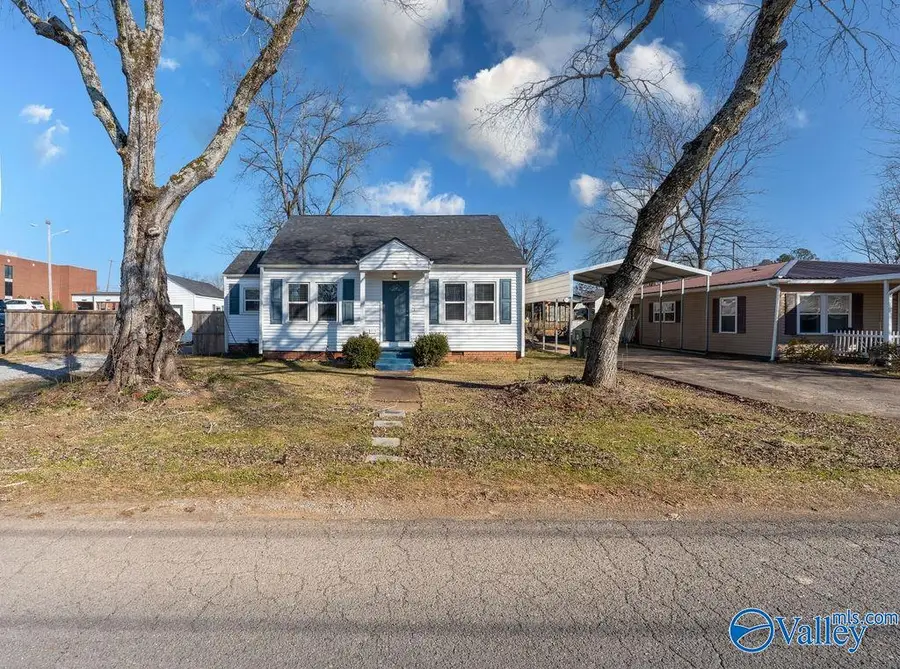 409 Jordan Lane, Scottsboro, AL 35768 - #2