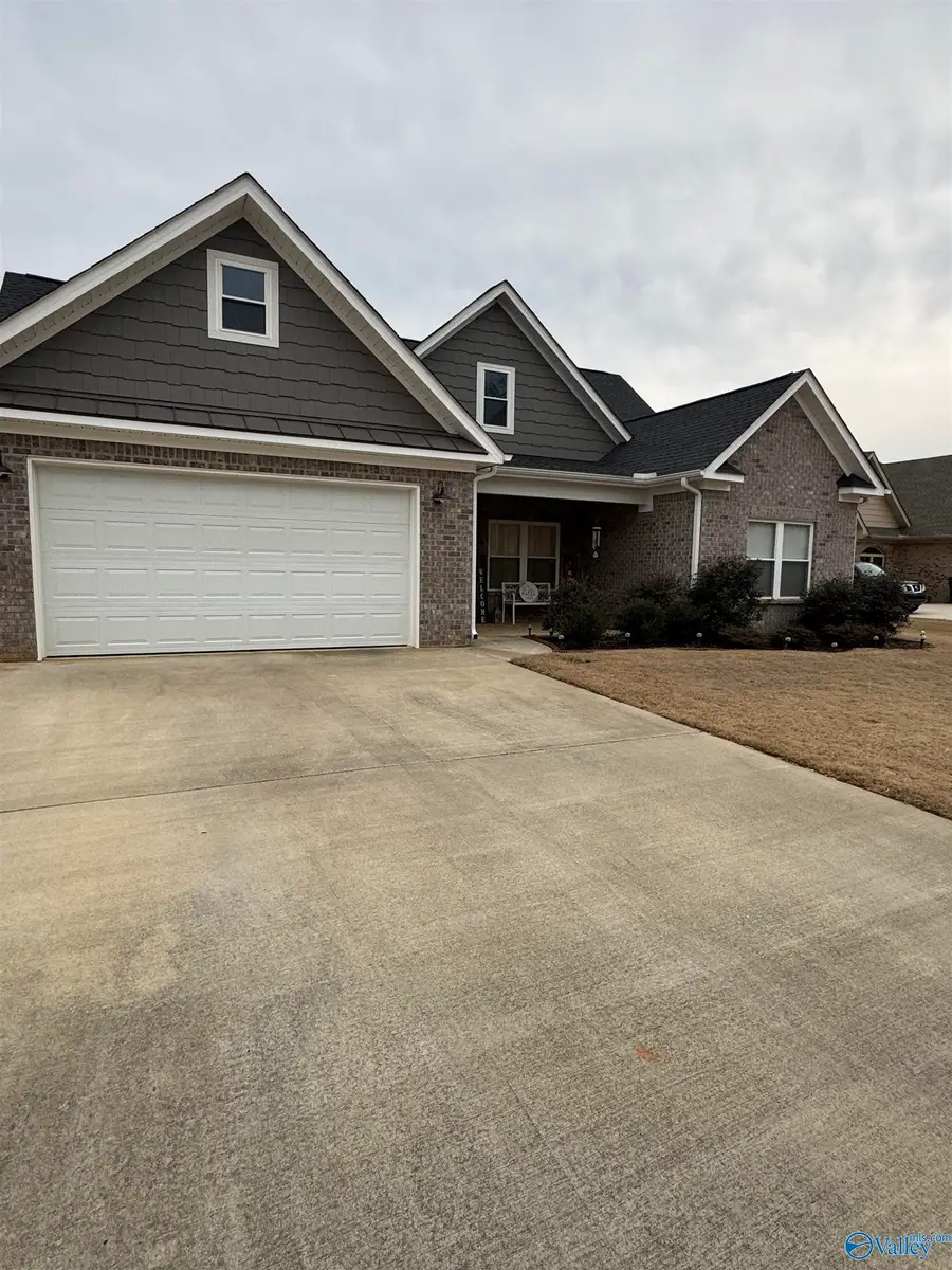 3011 Lisa Lane Se, Decatur, AL 35603 - #2