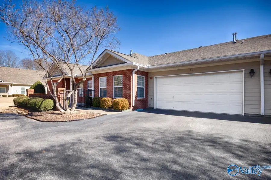 95 Valley Way Circle, Huntsville, AL 35802 - #2