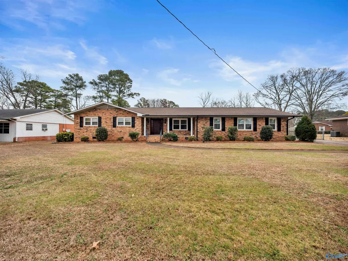 715 Stephens Street, Boaz, AL 35956 - #1