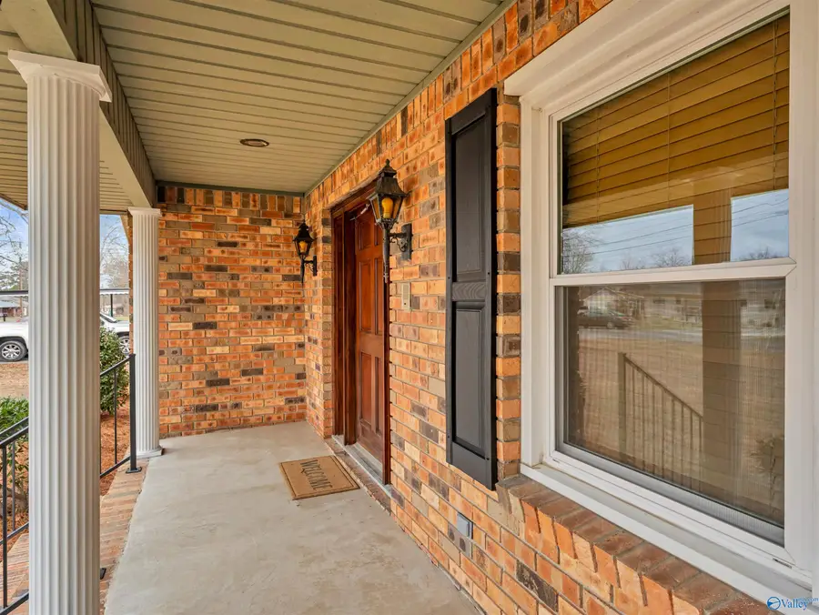 715 Stephens Street, Boaz, AL 35956 - #3