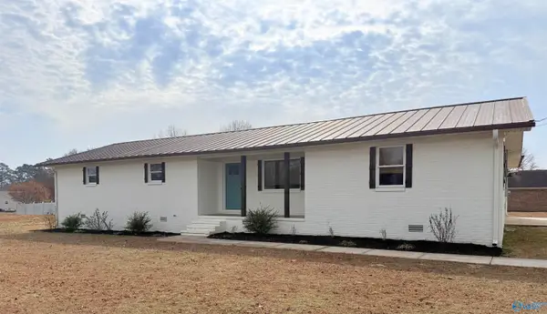 17150 Felton Drive, Athens, AL 35614