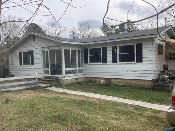 1710 Madison Street Sw, Hartselle, AL 35640