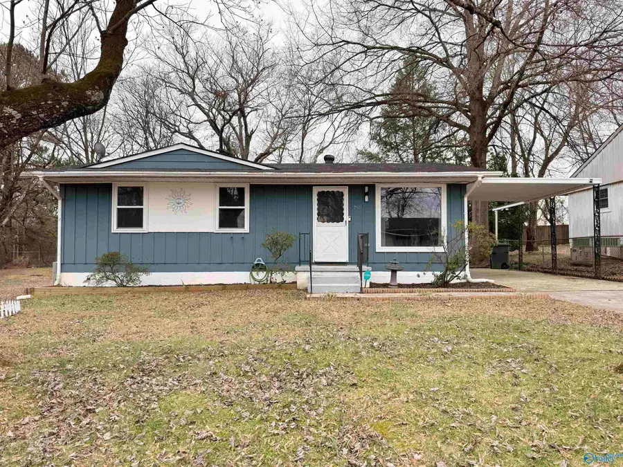 2509 Mt Vernon Rd Nw, Huntsville, AL 35810 - #2