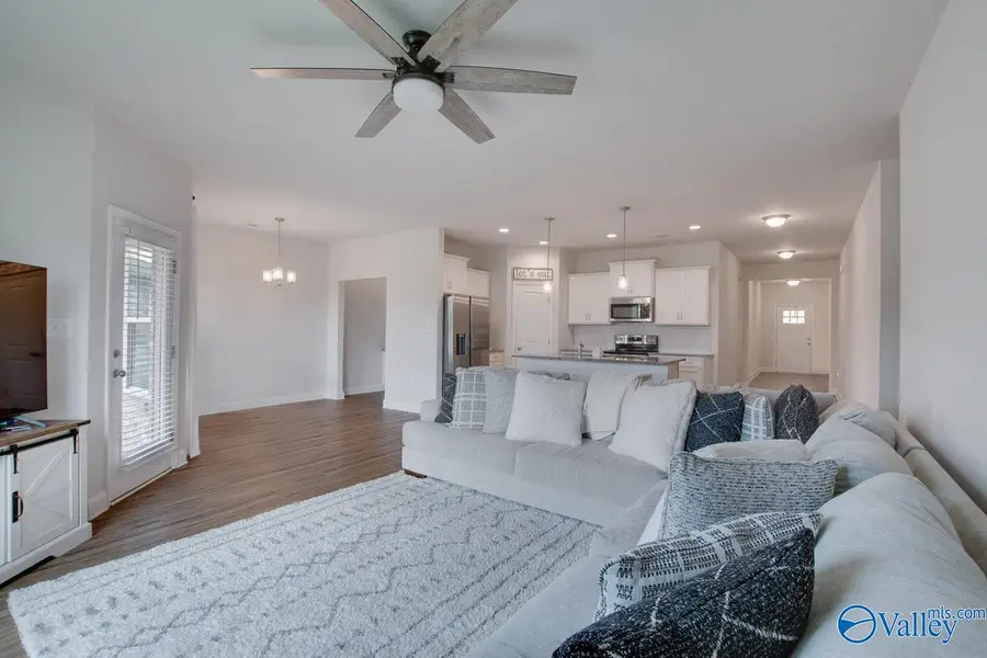 9119 Monteagle Boulevard, Owens Cross Roads, AL 35763 - #2