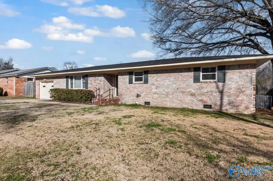 1418 Puckett Avenue, Decatur, AL 35601 - #2