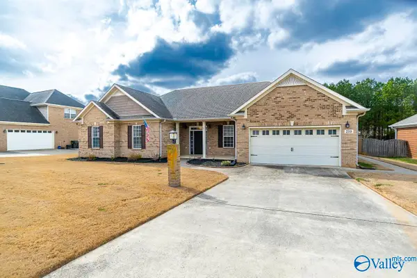 210 Harvest Ridge Drive, Harvest, AL 35749
