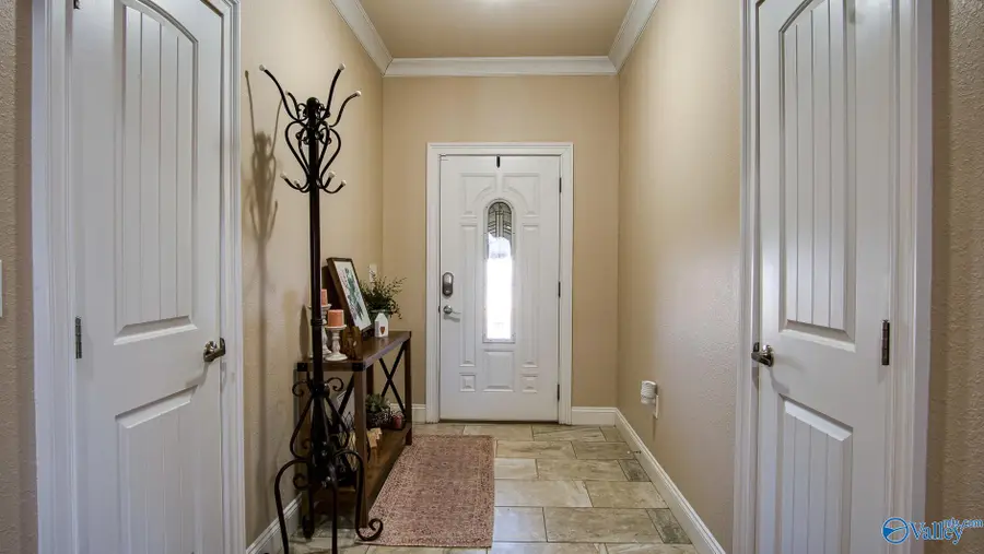 801 Thomas Avenue, Boaz, AL 35957 - #3