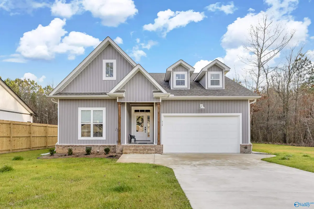 714 Forrest Avenue, Scottsboro, AL 35768 - #1